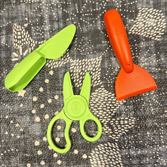 Green Toys Play Dough Tools Set - Picture 4 of 7